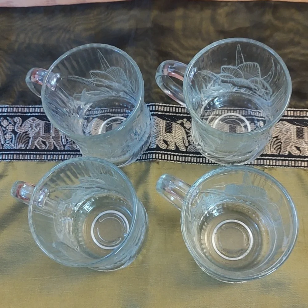 Arcoroc Canterbury Crocus Clear Glass Mugs Set Of 4 10oz EUC - Picture 3 of 14